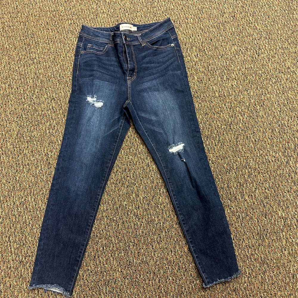 Women Never Dream alone blue jeans size 9/29